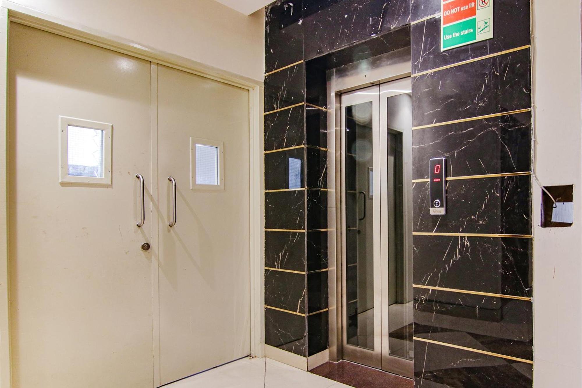 Fabhotel Golden Glory Нью-Делі Екстер'єр фото